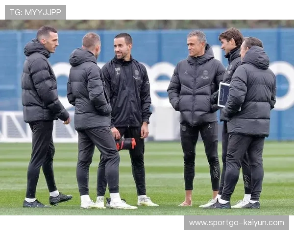 巴黎三球完胜，替补球员巴尔科拉建功显深度