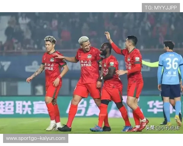 成都蓉城2-3河南队，争冠希望受挫